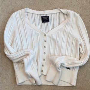 ABERCROMBIE AND FITCH SWEATER